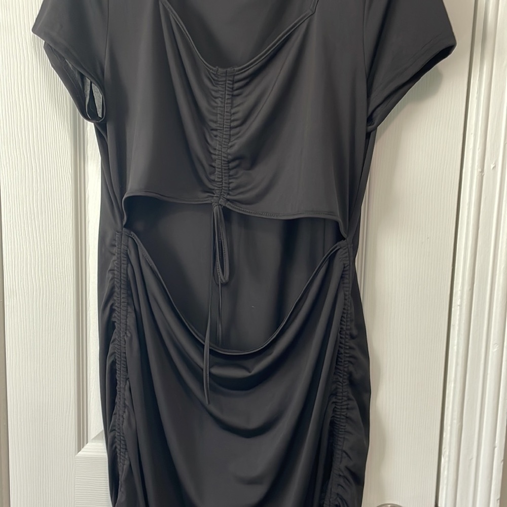NWOT SHEIN cut out dress - Picture 4 of 5